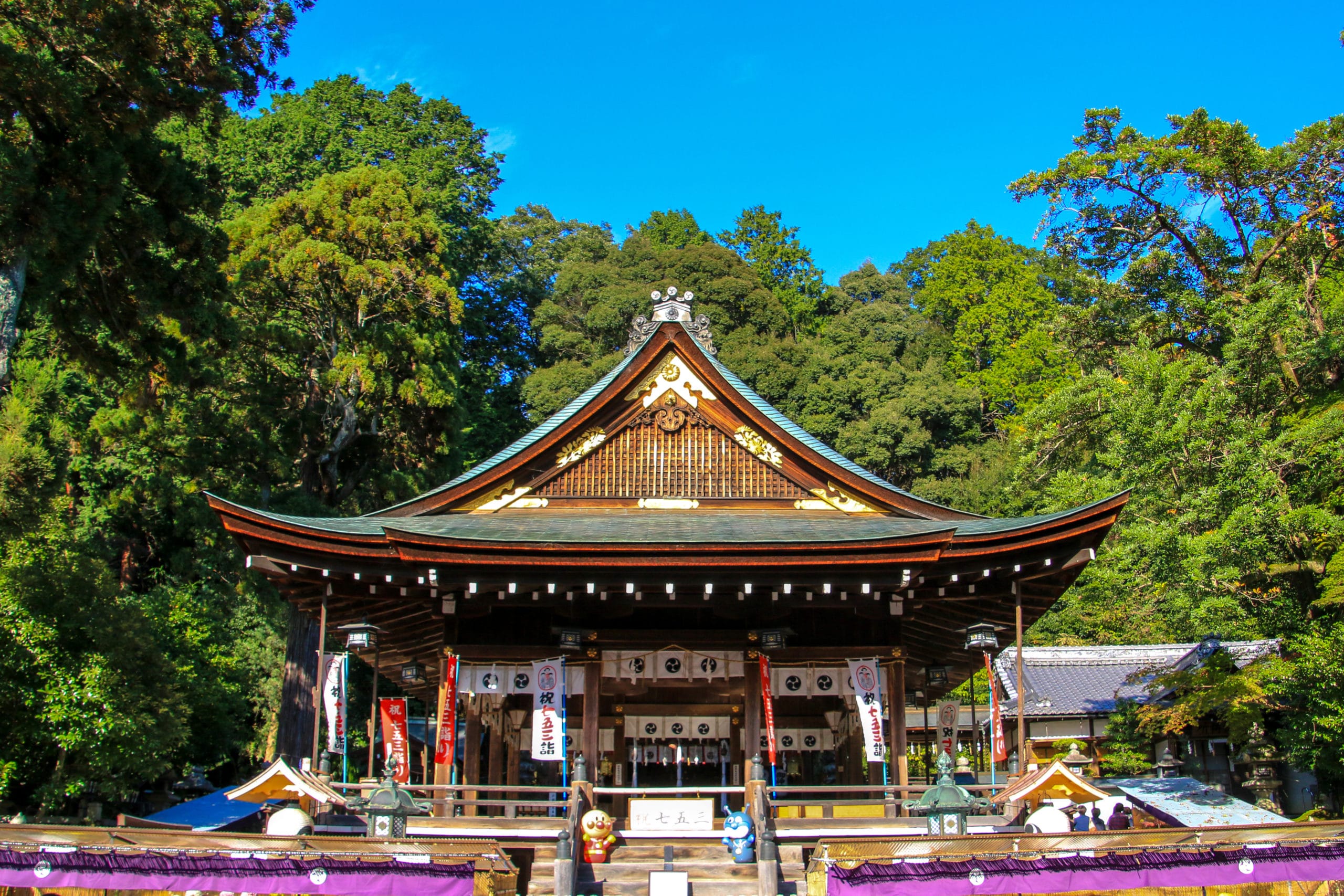 日牟禮八幡宮