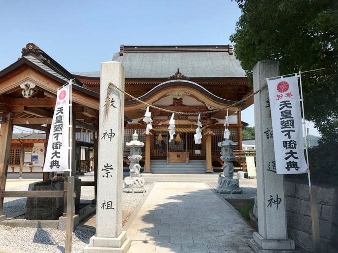 白蛇神社